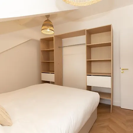 Le Zenith - Un Havre De Paix A *