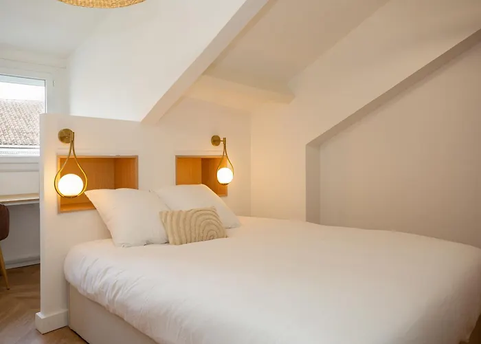 Le Zenith - Un Havre De Paix A Apartment *